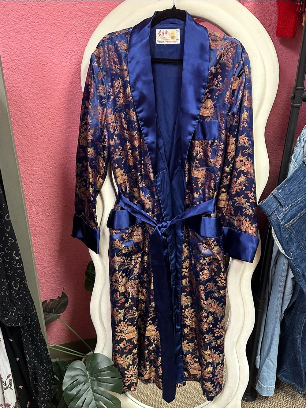 Vintage Longevity silk/satin jacquard robe with belt